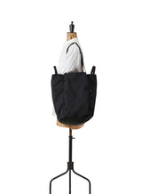 F039 GABARDINE ZIPPY TOTE BLACK (L)