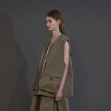 WM02-BE252023 POLYESTER YARN DYED GABARDINE ZIP VEST