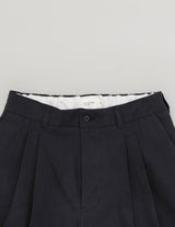 PT06253 DEEP TUCK PRESSED PANTS