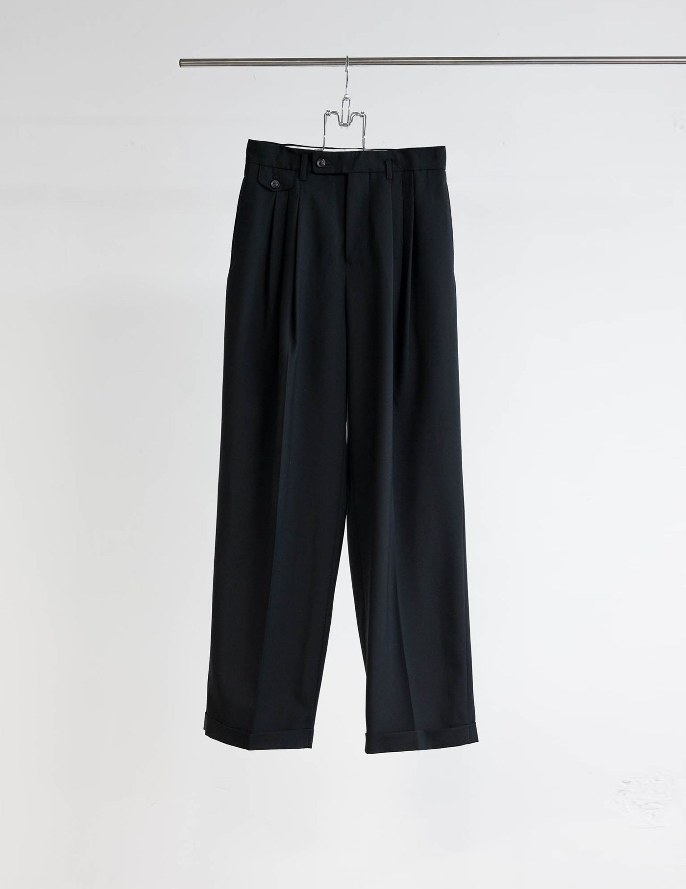 SOSHIOTSUKI S25AW13PT-W 3 TUCK WOOL SERGE TROUSERS – hideandseekStore