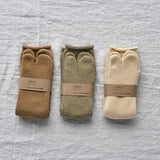 Yahae 7-5005 ORGANIC COTTON BLENDED YAK PILE TABI SOCKS