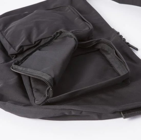F009 GABARDINE BODYBAG BLACK
