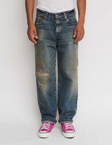 DWAA004 DISTRESSED JEANS