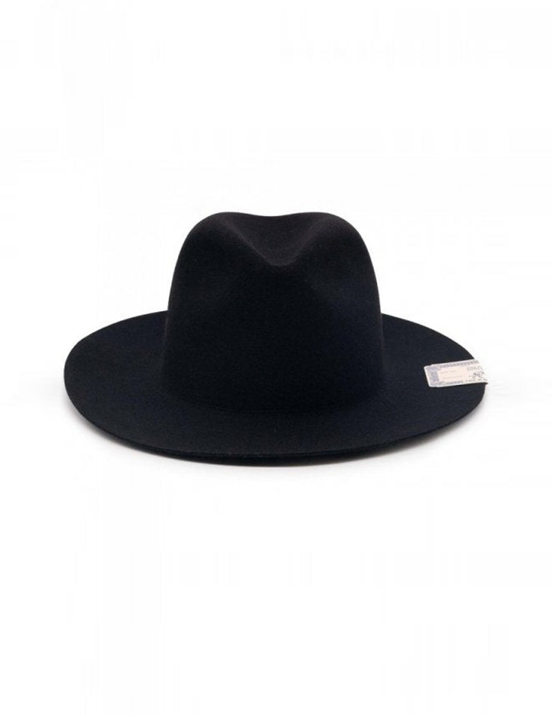 D-00634 TRAVELERS HAT