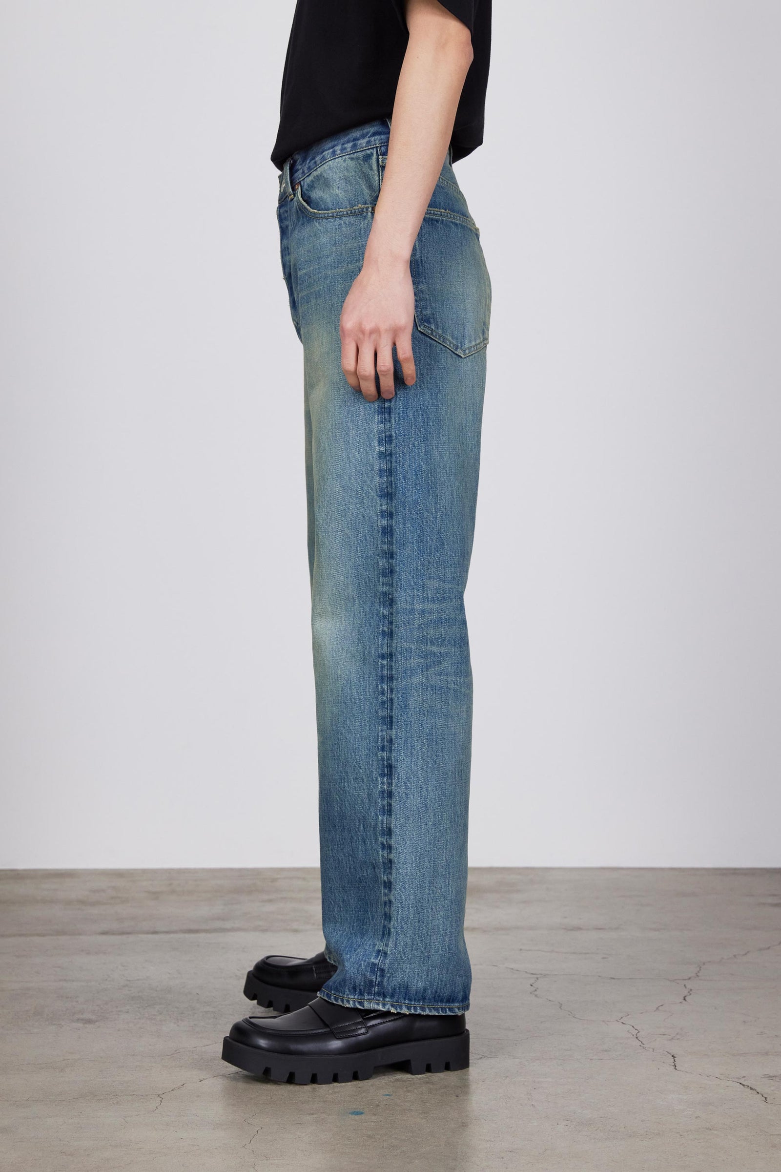 パンツ marka RELAX STRAIGHT FIT JEANS - black marka (マーカ)｜リラックスストレートフィットジーンズ
