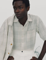 M26A18SH02B 60/1 ORGANIC COTTON HIGH TWISTED LOAN OPEN COLLAR S/S SHIRT
