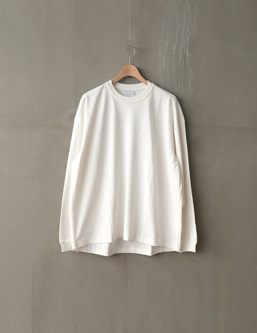 MA-C-197 BACKROUND OVERSIZE TEE