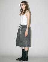 WM04-SP2610405B PIGMENT PRINT WASHED DENIM WIDE HALF PANTS