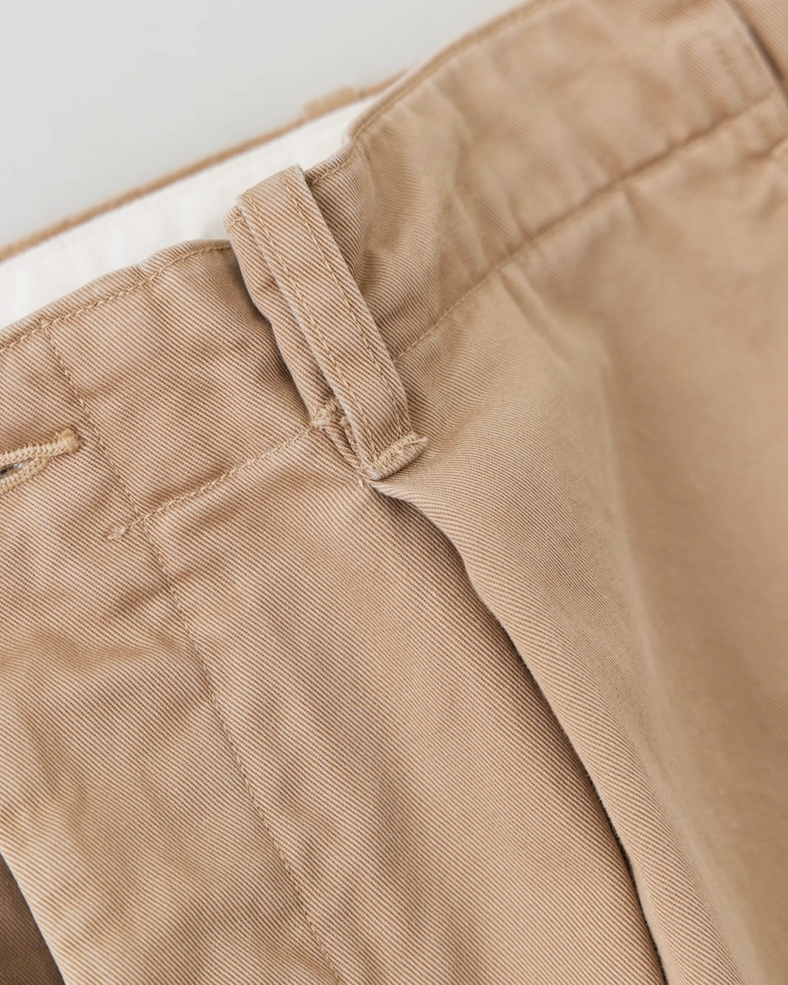 NICENESS NN-2302T16 ALBARN DISTRESSED RESIZED CHINO TROUSERS
