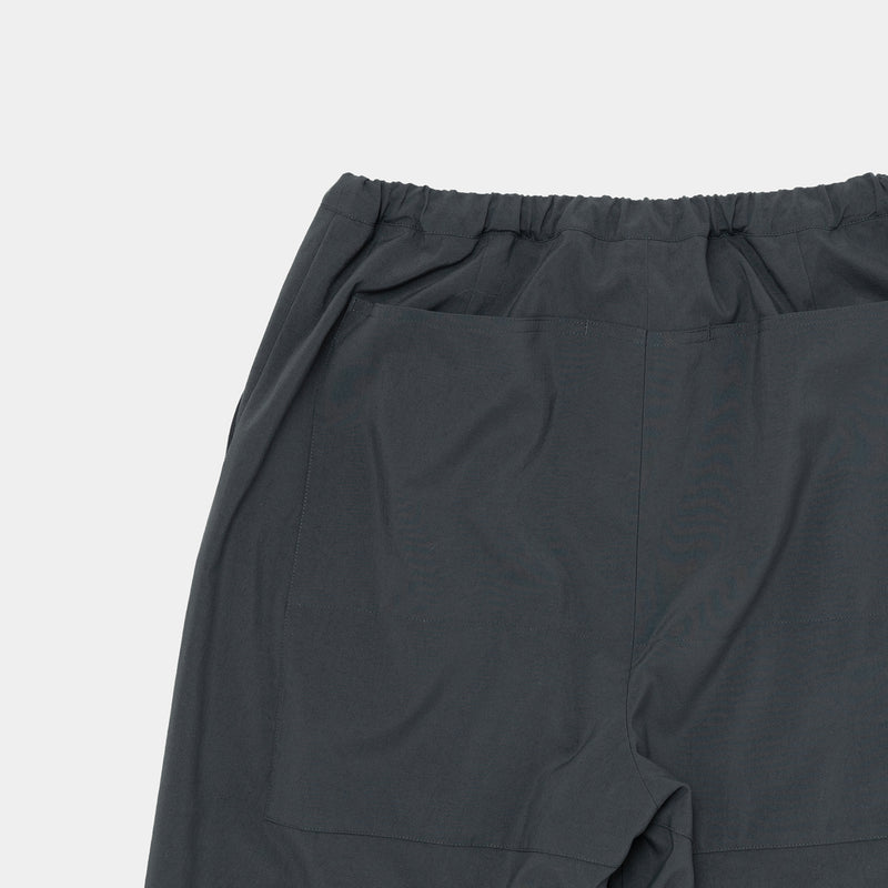 STILL BY HAND PT02233 ZIPPED HEM NYLON PANTS – hideandseekStore
