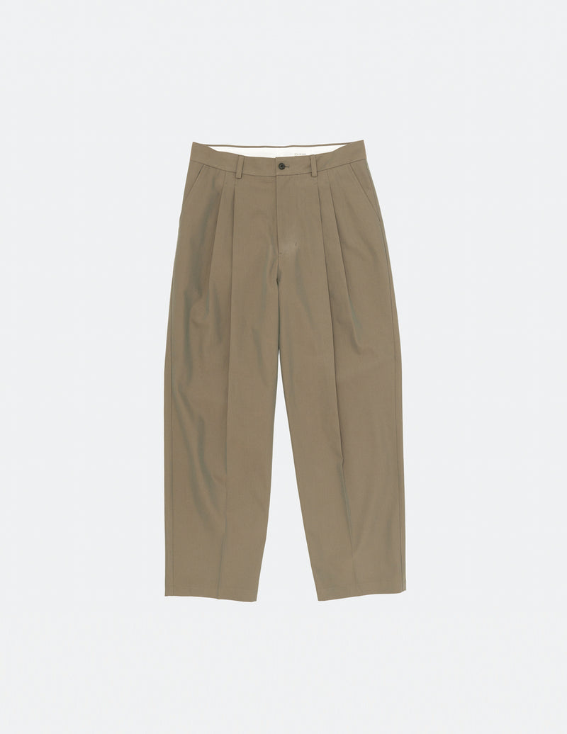 PT04233 DEEP TUCK PRESSED PANTS