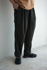 PT04252 NYLON 2 TUCK PANTS