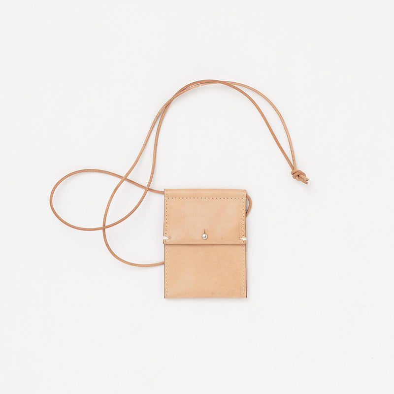 GD01221 LEATHER NECK POUCH