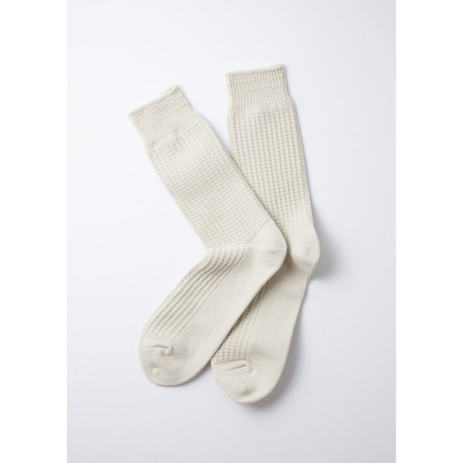 ROTOTO R1110 COTTON WAFFLE CREW SOCKS IN IVORY