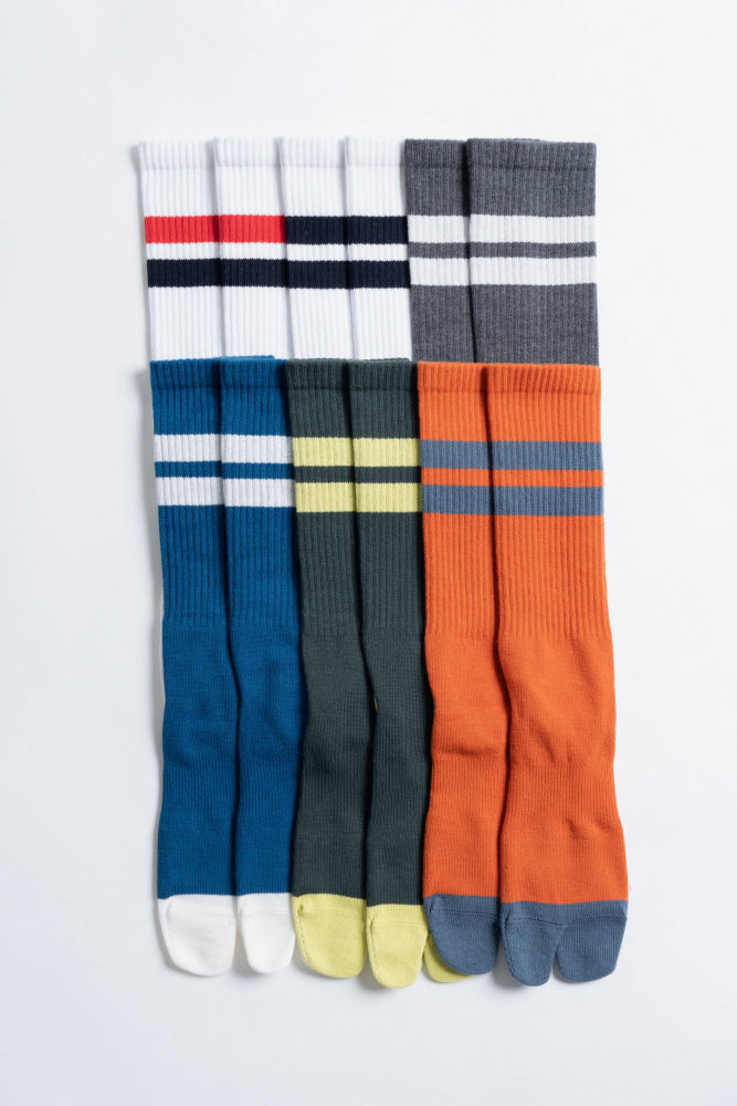 ND20X001WR SIGNATURE SOCKS - WHITE × RED / NAVY